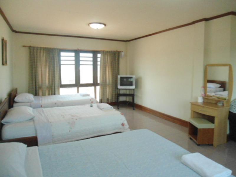 Chanthasom Guesthouse Ban Nongdouang ภายนอก รูปภาพ