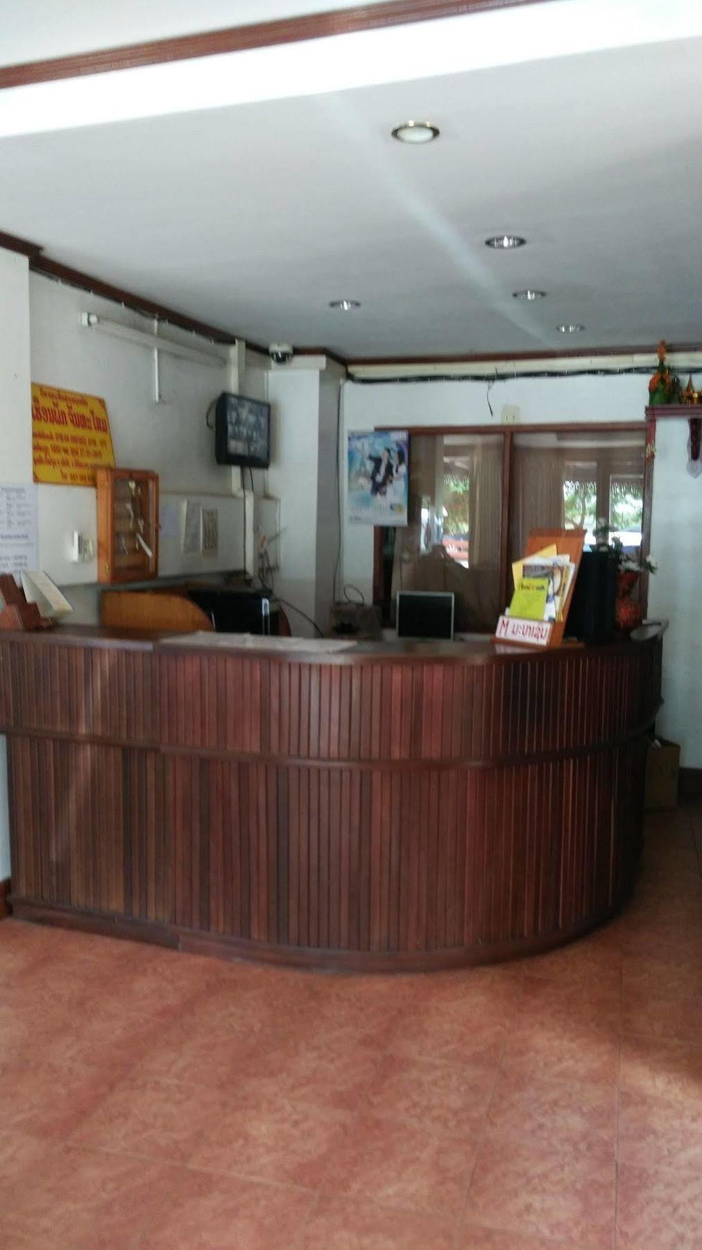 Chanthasom Guesthouse Ban Nongdouang ภายนอก รูปภาพ